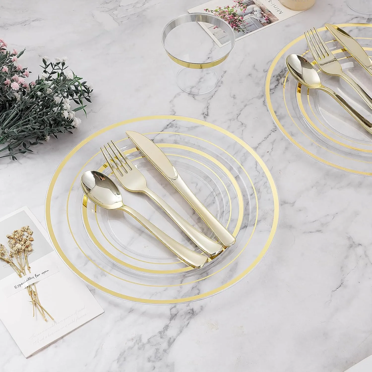 600PCS Clear Gold Dinnerware Set for 100 Guests, Plastic Plates for Party, Christmas and New Year, 100 Disposable Plates, 100 Dessert Plates, 100 Cups, 100 Spoons, 100 Forks and 100 Knives