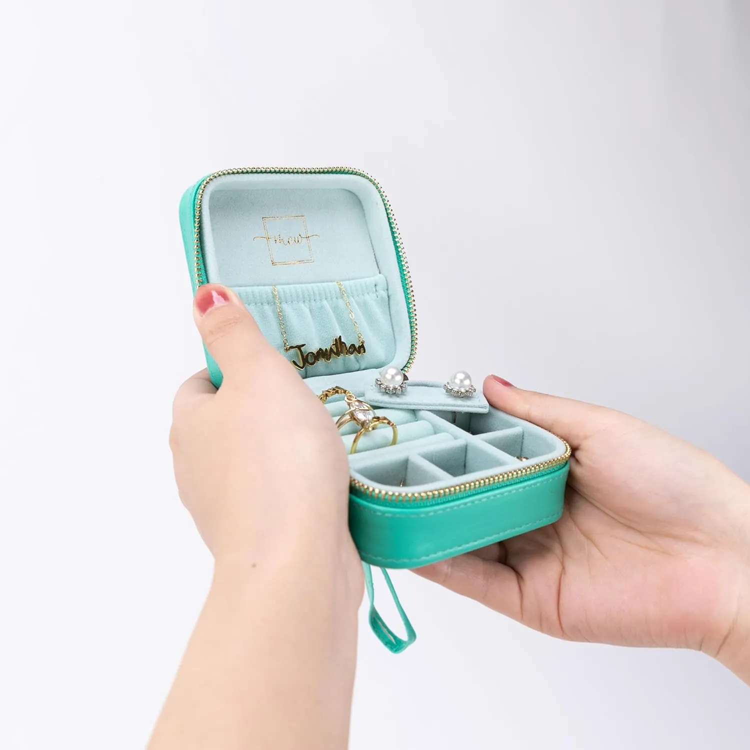 Angelina's Palace Personalized Jewelry Case with Name Engraved,Custom Leather Travel Jewelry Organizer Box for Rings,Earrings,Necklaces,Birthday Bridesmaid Gift For Women Girls