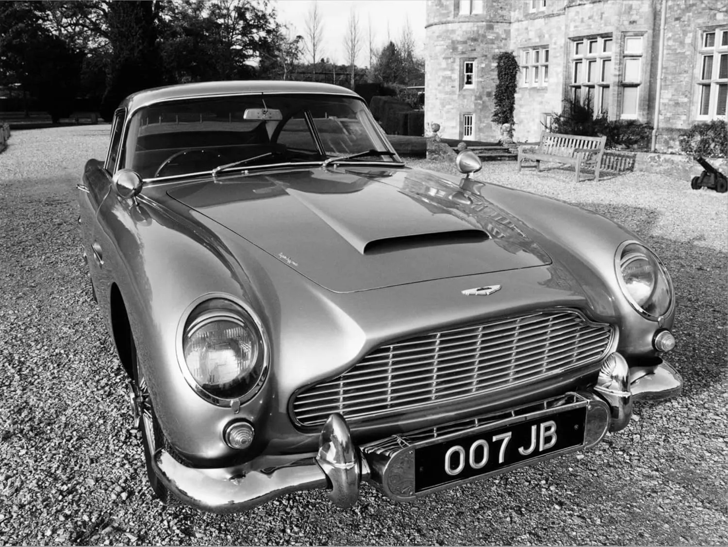 ART.COM Canvas Wall Art Prints James Bond's Aston Martin DB5, Used in the Film Goldfinger, Transportation Decor, 16" x 12"