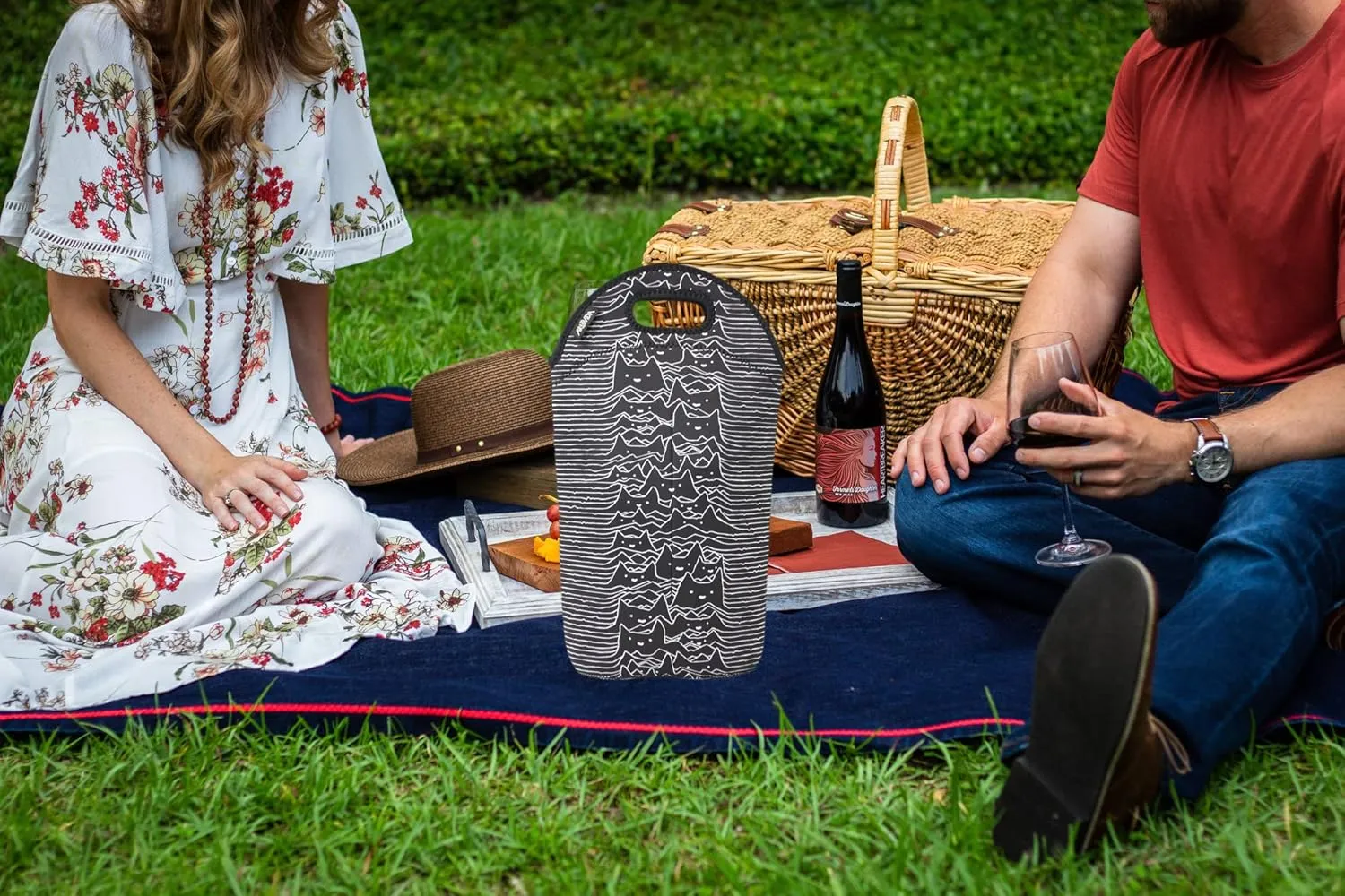 Artists Collective Neoprene Beverage Bag | Carry and Chill Champagne, Wine and Beer Bottles - Designed by Tobe Fonseca (Brazil) Furr Division Cats - Wine