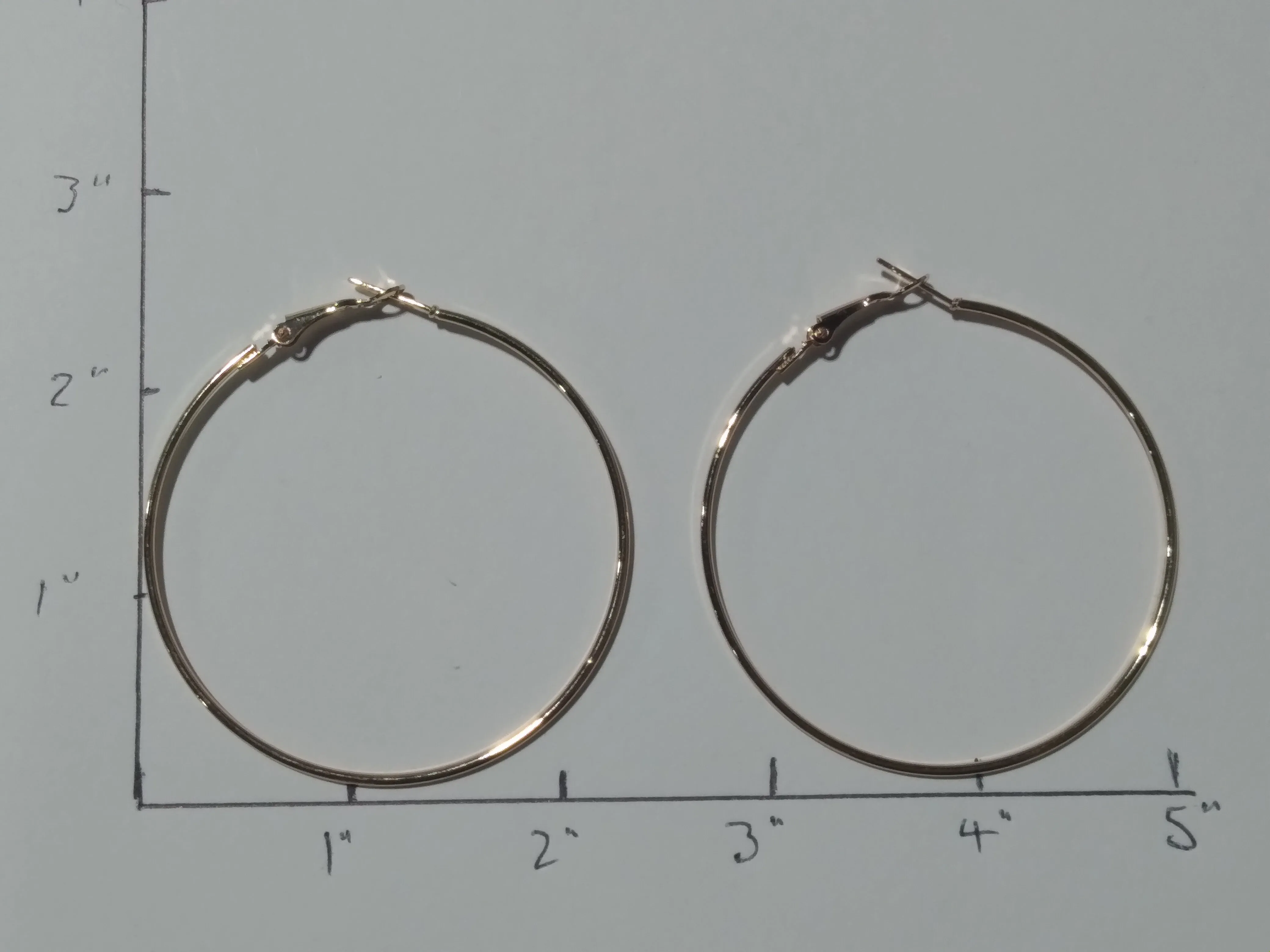 BOX 775 Women's Hoop Earrings (3 pairs)  x 100 packs - BRAND NEW