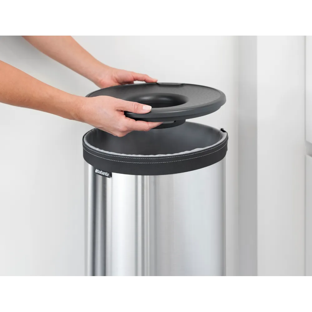 Brabantia Laundry Bin with Inner Removable Lining, Plastic Lid - Matt Steel, 35 Liters
