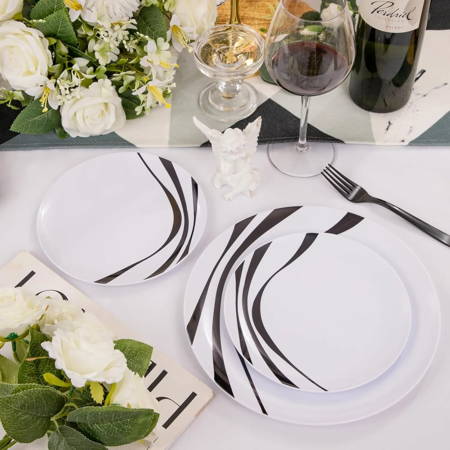 EI 60pcs White and Black Plastic Plates,Plastic Plates for Party,Black Rim Plastic Plates,Plastic Dinner Plates,Dessert Plates Plastic, Disposabe Plates for Party, Birthday, Wedding