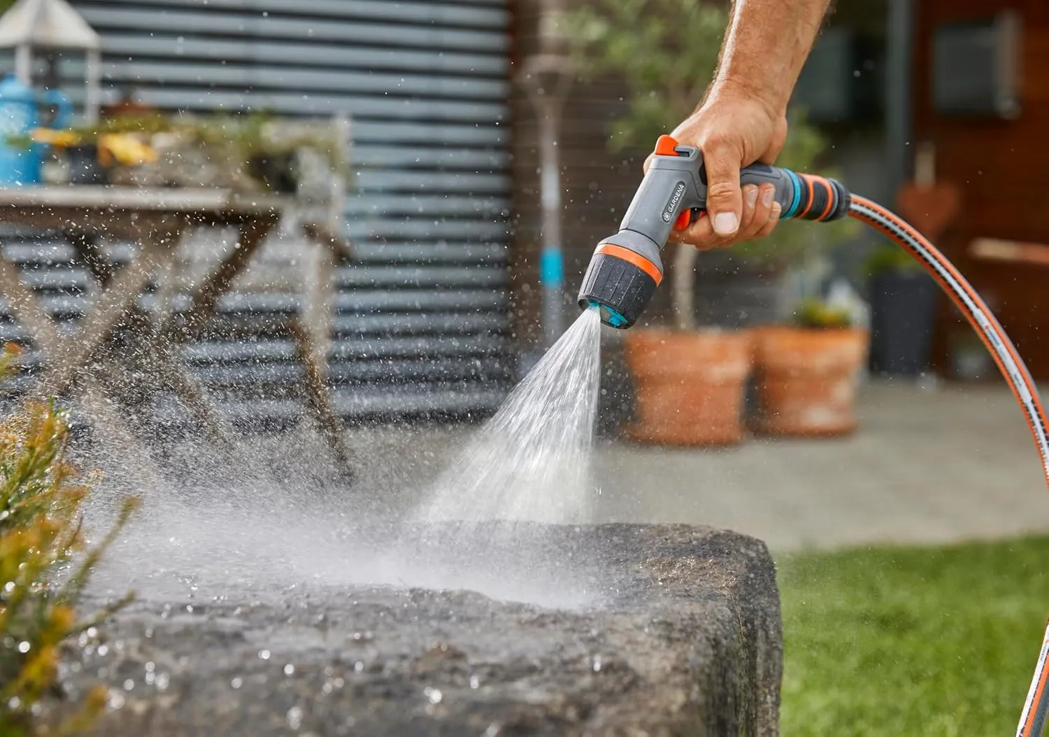 GARDENA Comfort Cleaning Nozzle eco Pulse: Spray nozzle for high-performance, water-saving cleaning with lock and frost protection (18304-20)