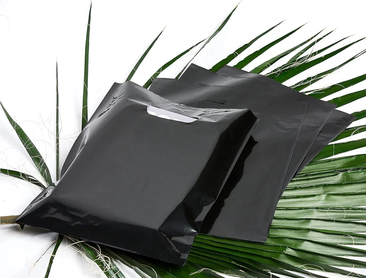 Infinite Pack Plastic Bag with Die Cut Handle Bag 12" x 15" Black Plastic Merchandise Bags 100 Pack for Retail, Gifts, Trade Show and More