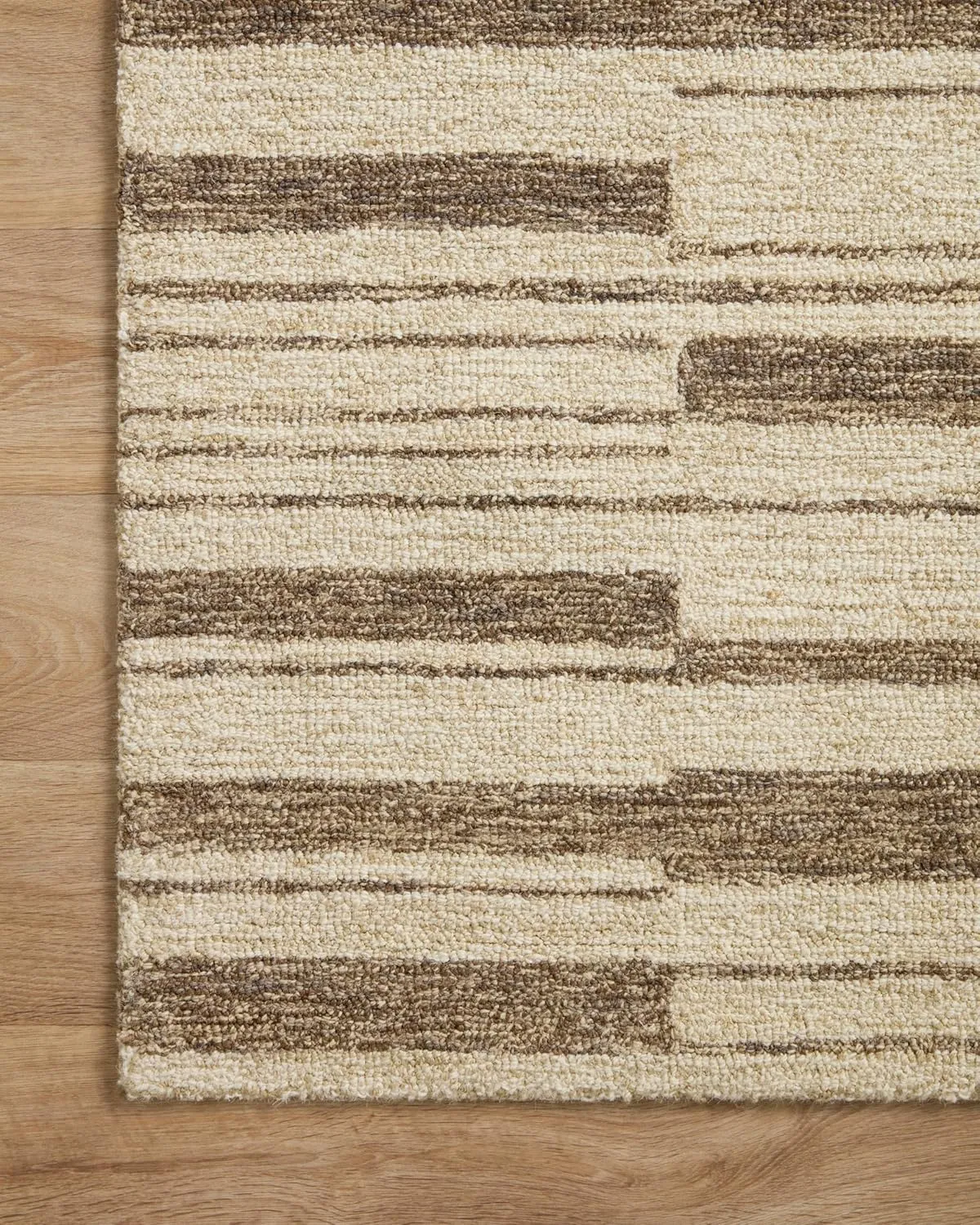 Loloi Chris Loves Julia x Polly Collection POL-04 Beige/Tobacco 2'-0" x 5'-0" Accent Rug