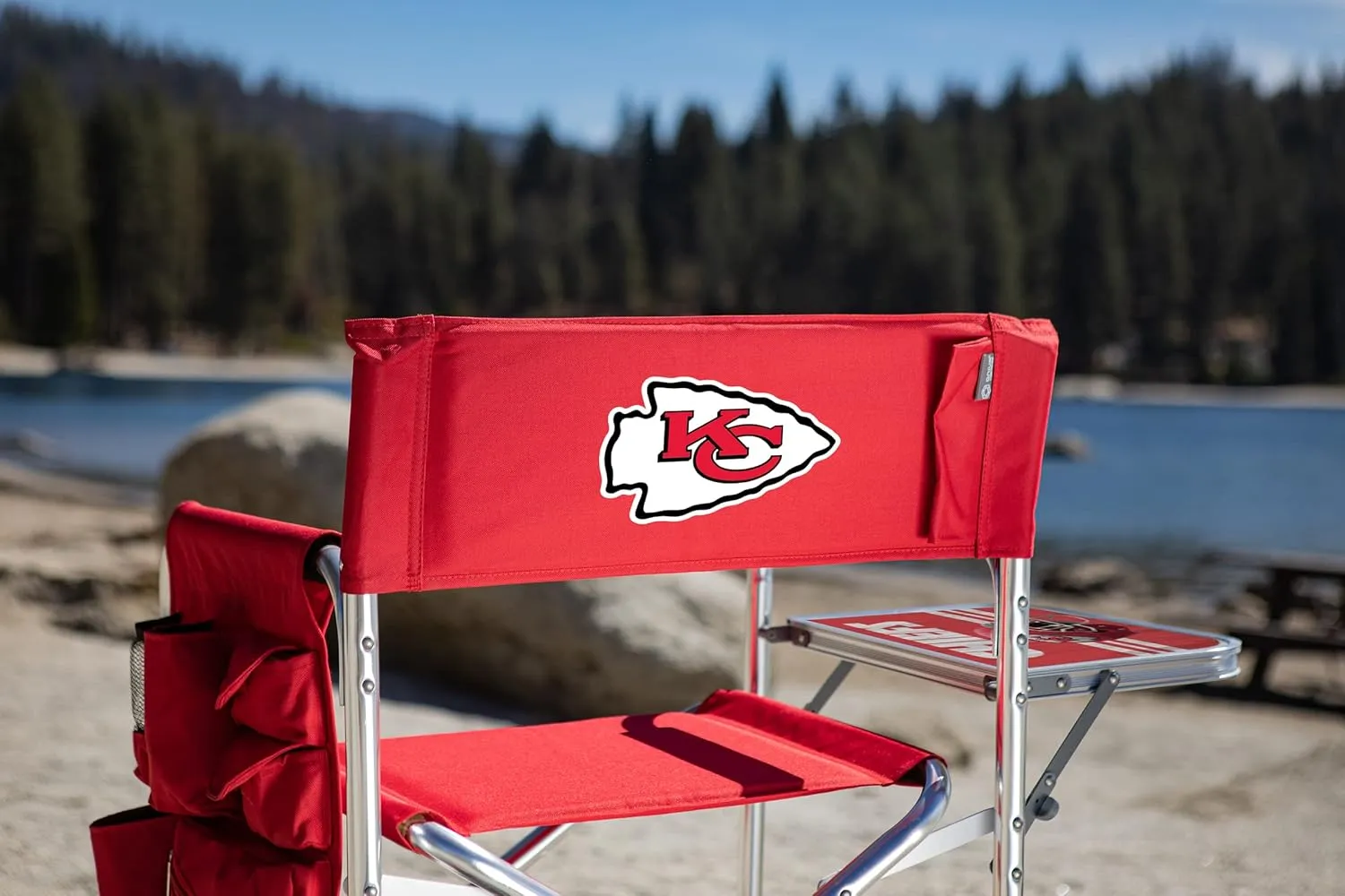 PICNIC TIME NFL Unisex-Adult NFL Sports Chair with Side Table, Beach Chair, Camp Chair for Adults