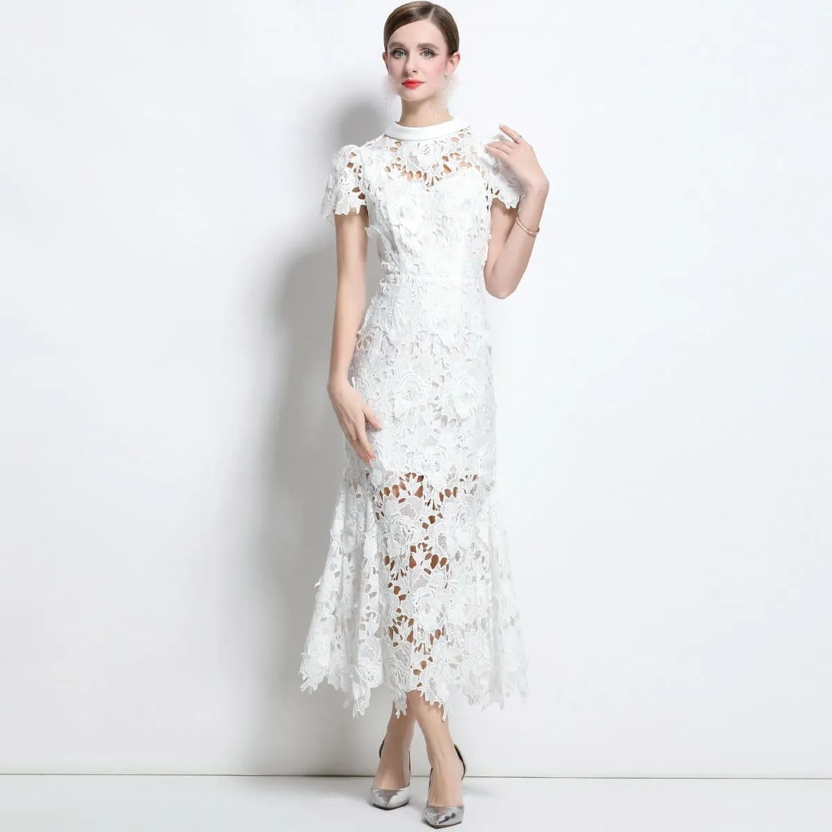 Women's Spring/Summer Elegant High Neck Round Neck Short-Sleeve Water-Soluble Lace Dress