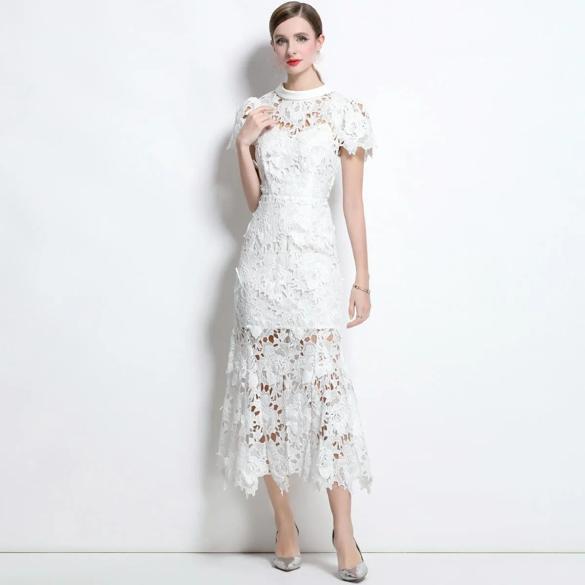 Women's Spring/Summer Elegant High Neck Round Neck Short-Sleeve Water-Soluble Lace Dress